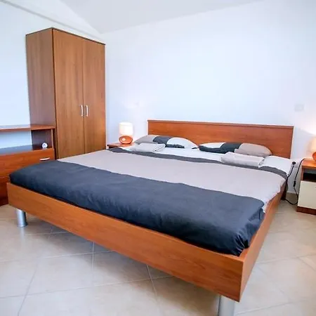 Willa Villa Luka With Private Pool Near Porec *