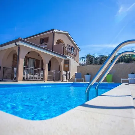 Villa Villa Luka With Private Pool Near Porec *