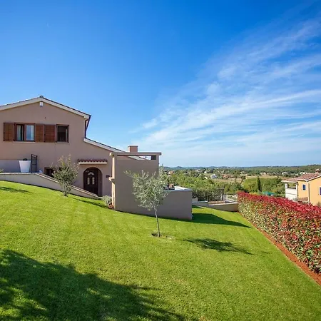 Villa Villa Luka With Private Pool Near Porec Poreč
