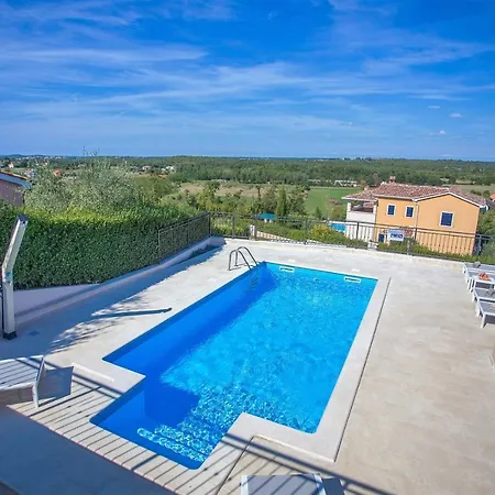 Villa Villa Luka With Private Pool Near Porec